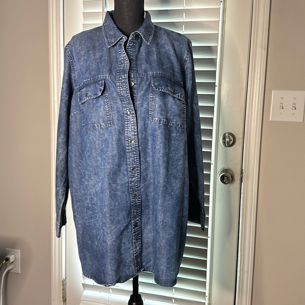 Blue long sleeve shirt